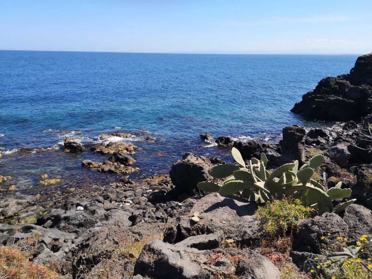 La Lampara Apartment Aci Castello Exterior foto